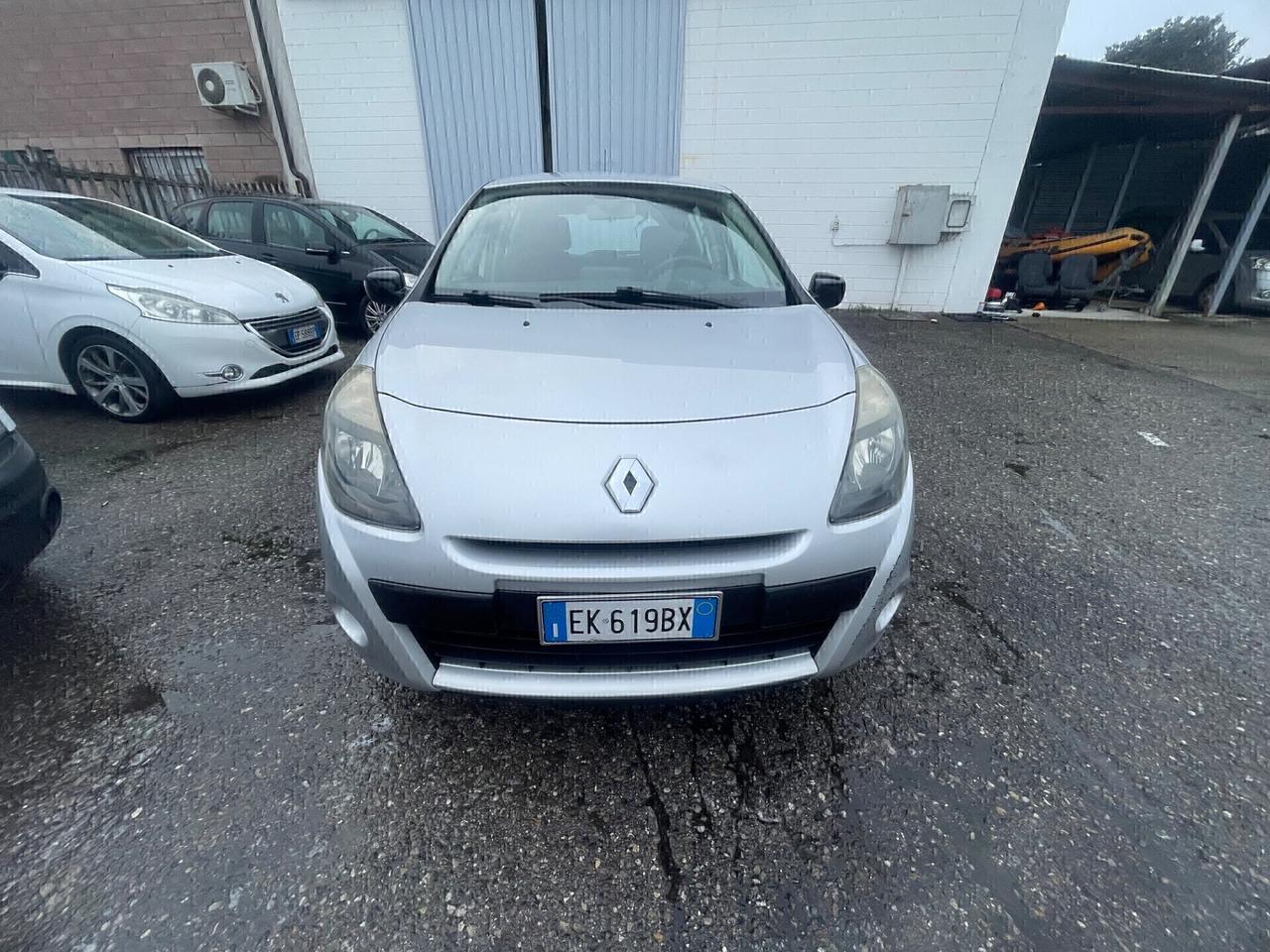 Renault Clio 1.2 16V 5 porte Dynamique
