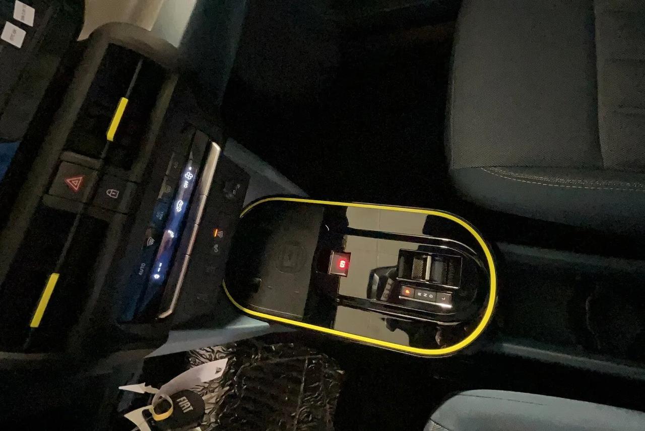 Fiat Grande Panda 1.2 Hybrid 110 CV S&S La Prima