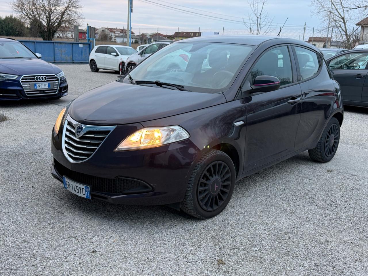 Lancia Ypsilon 1.2 69 CV Unyca