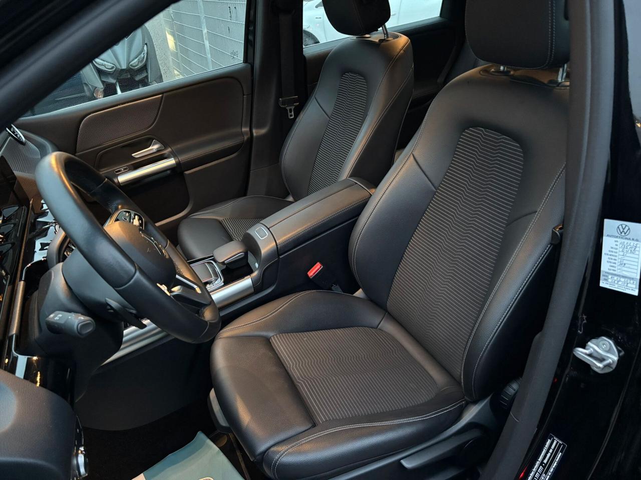 Mercedes B180d Sport LED- 2019