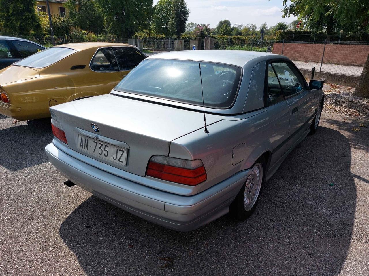 Bmw 320 Cabriolet del 1995 (E36)