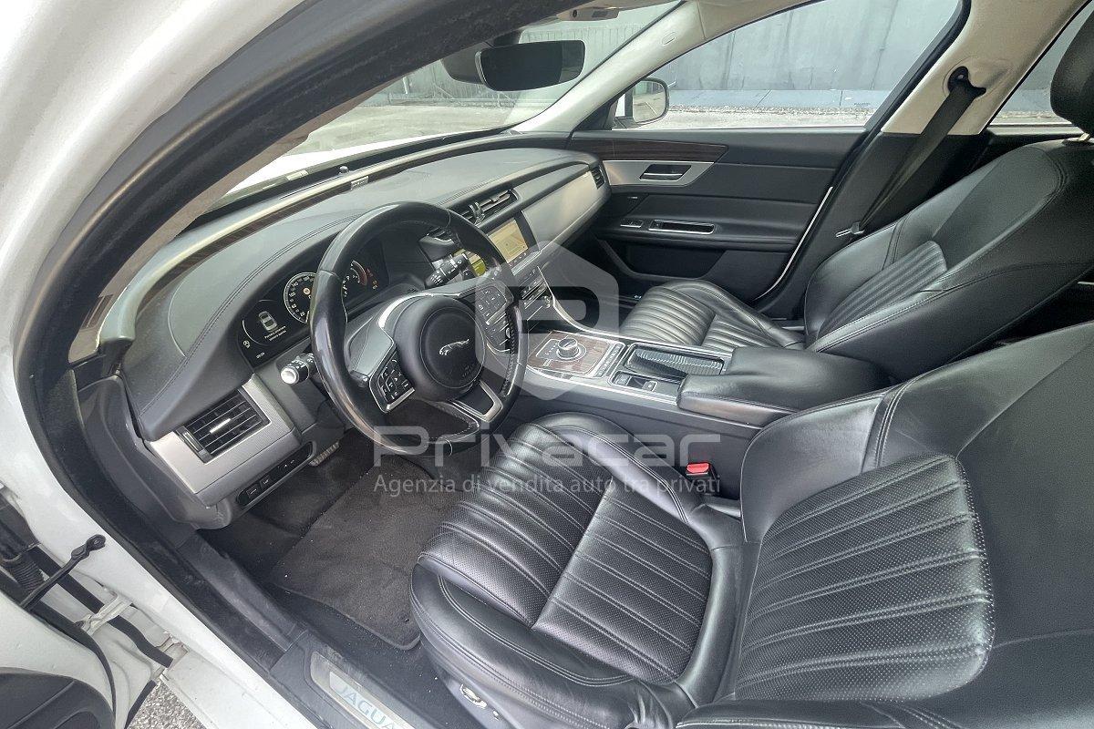 JAGUAR XF 2.0 D 240 CV AWD aut. Portfolio