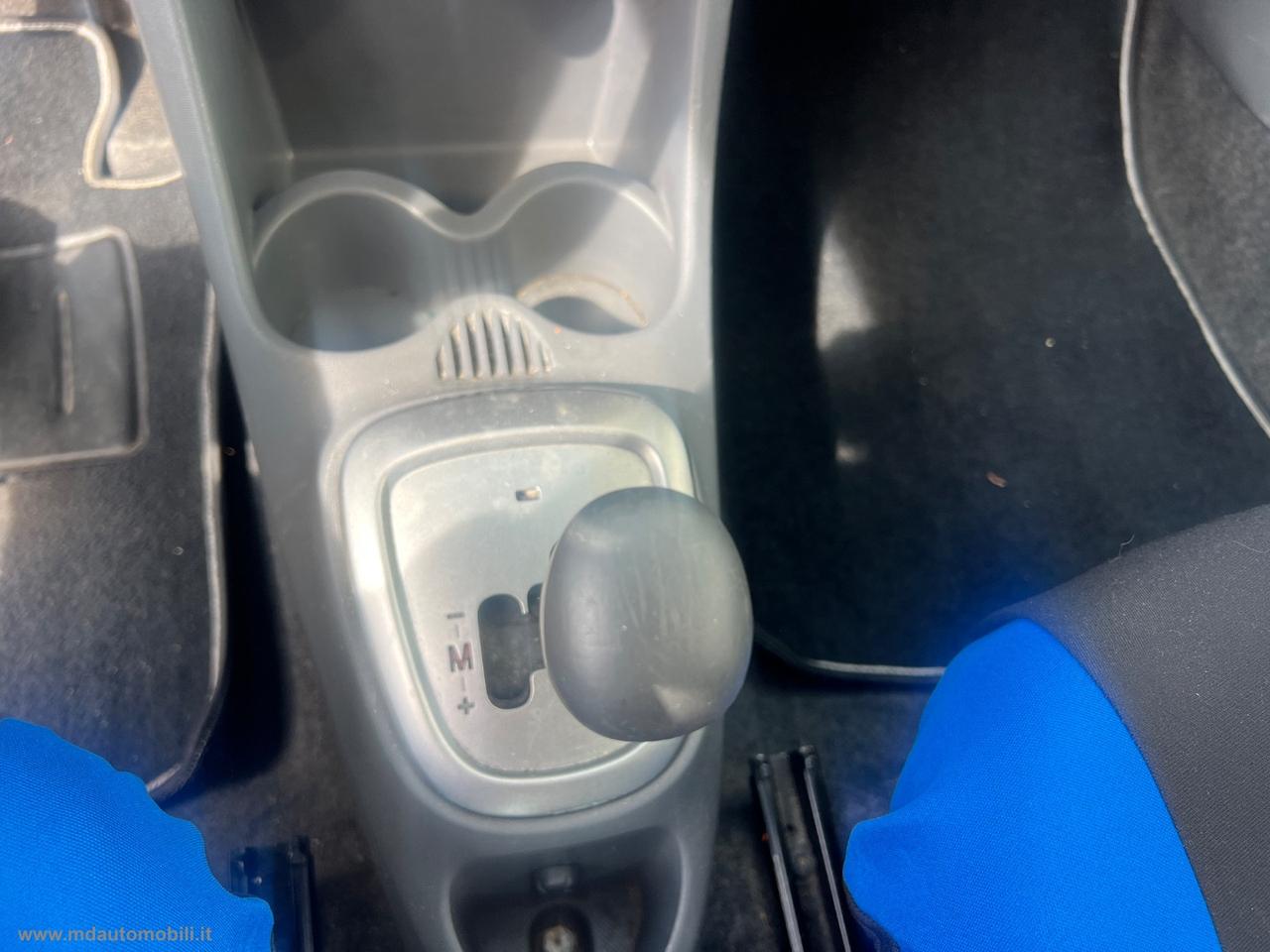 TOYOTA Aygo 1.0 VVT-i 3p. Blue AUTOMATICA