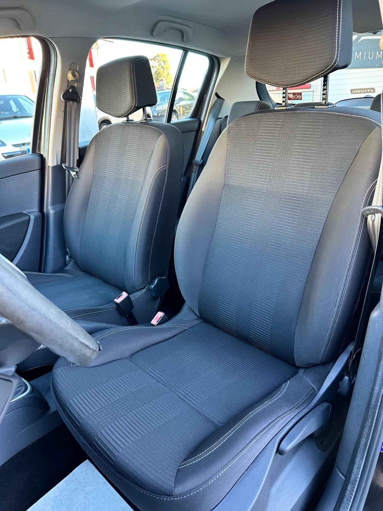Renault Clio 1.2Bz 75Cv 5P Dynamique - Neopatentati