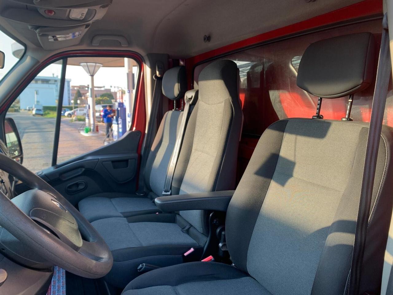 Renault Master T35 2.3 dCi 165cv L3