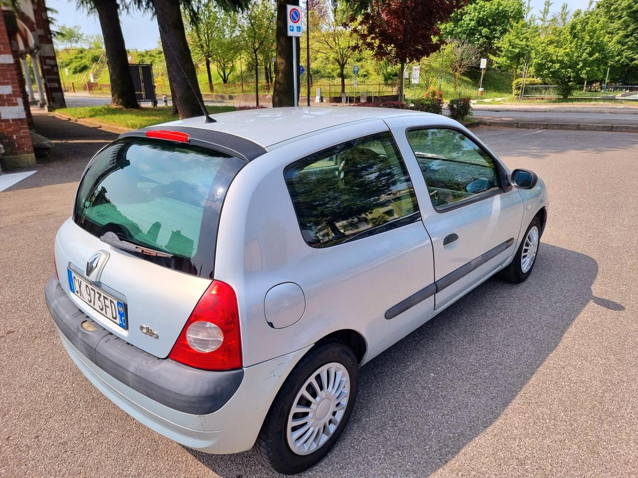 Renault Clio 1.6 16V cat 3 p ADATTA AI NEOPATENTATI