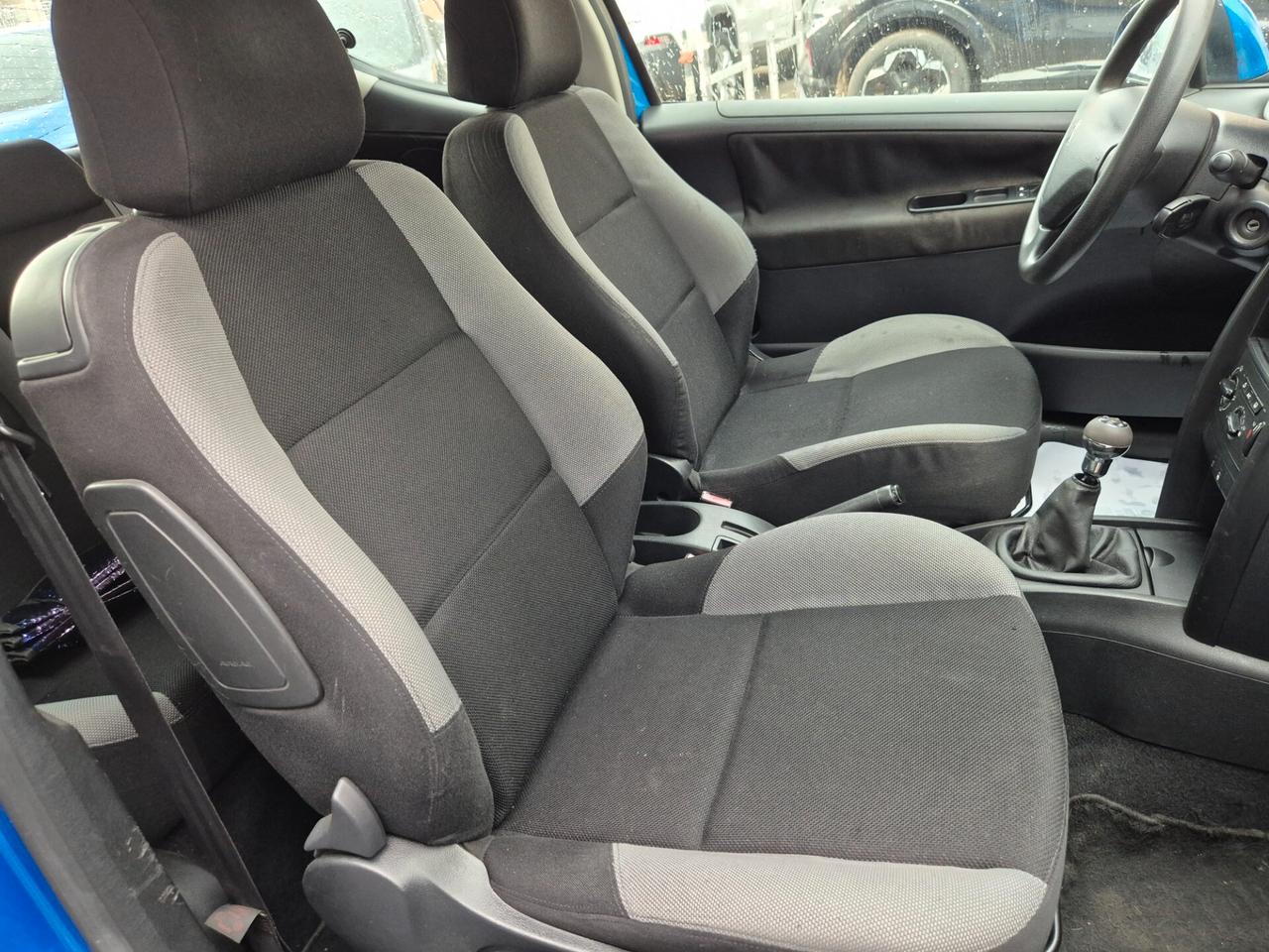 Peugeot 207 1.4 HDi 70CV 3p. ONE Line