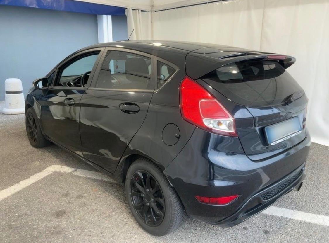 Ford Fiesta 1.5 TDCi 75CV 5 porte Titanium