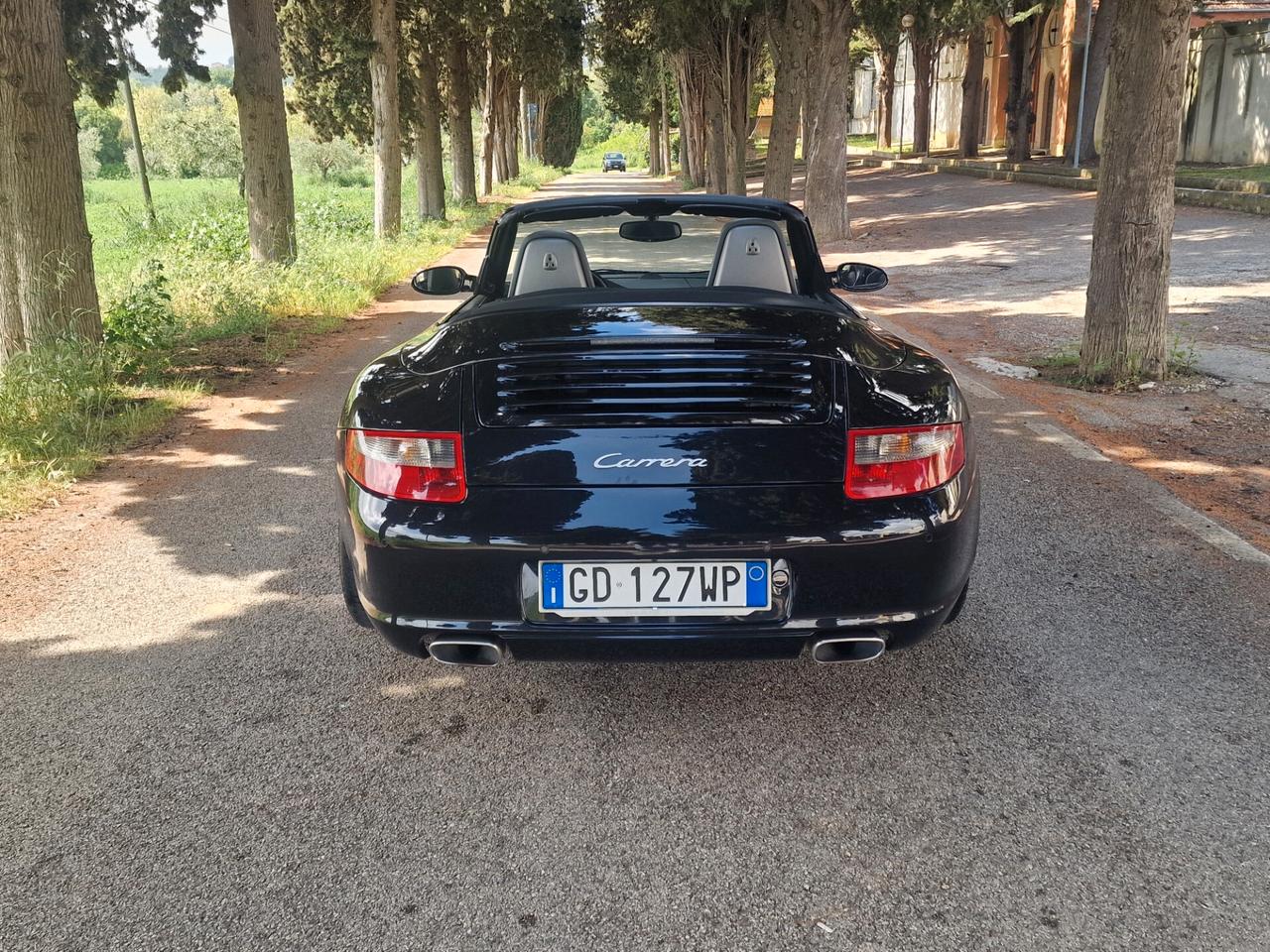 Porsche 911 Carrera Cabriolet