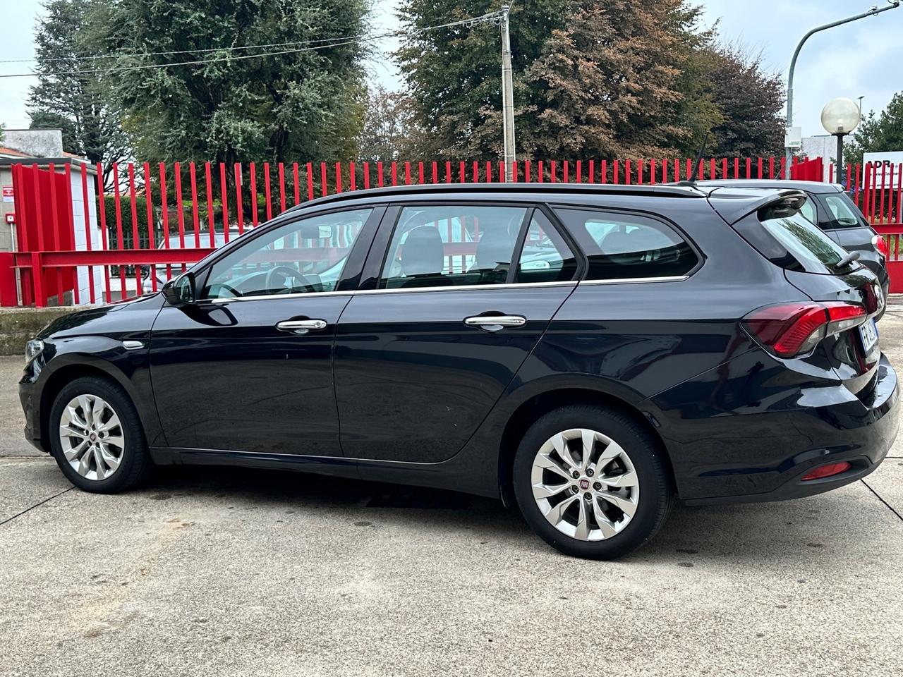 Fiat Tipo 1.6 Mjt S&S SW Lounge