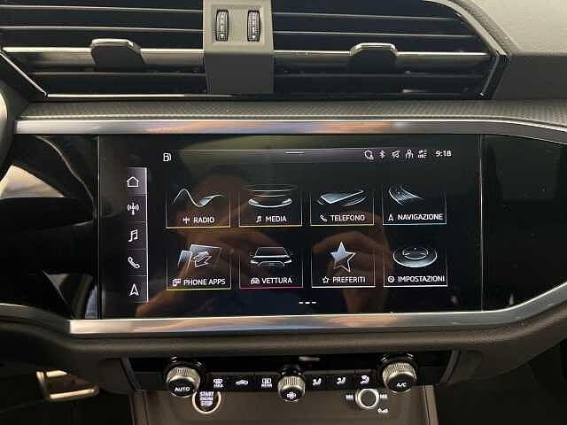Audi Q3 SPB 35 TFSI S-tronic Identity Black