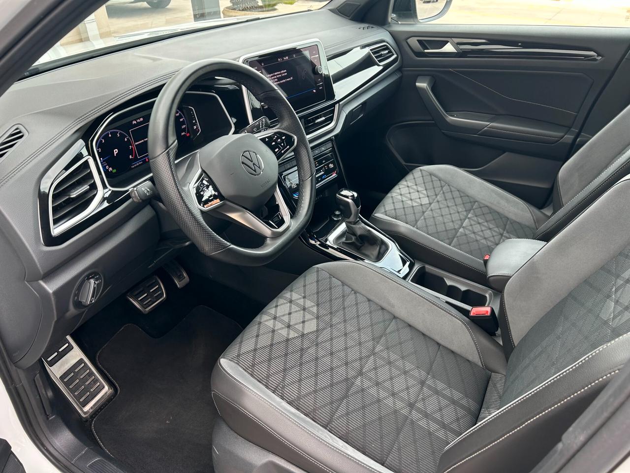 Volkswagen T-Roc 1.5 TSI ACT DSG R-Line