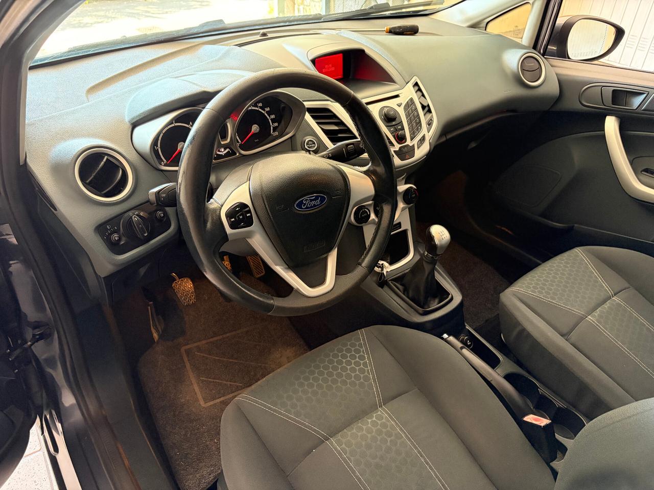 Ford Fiesta 1.4 TDCi 5p. Titanium