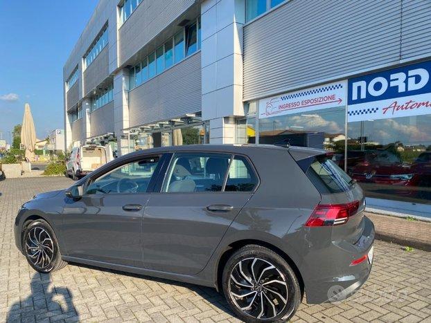 VOLKSWAGEN Golf 1.0 TSI EVO Life