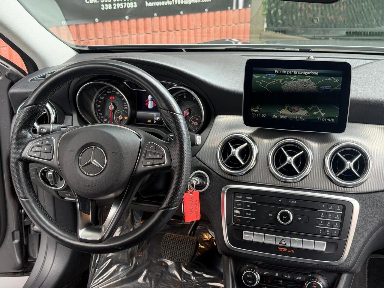 Mercedes-benz GLA 180 Premium