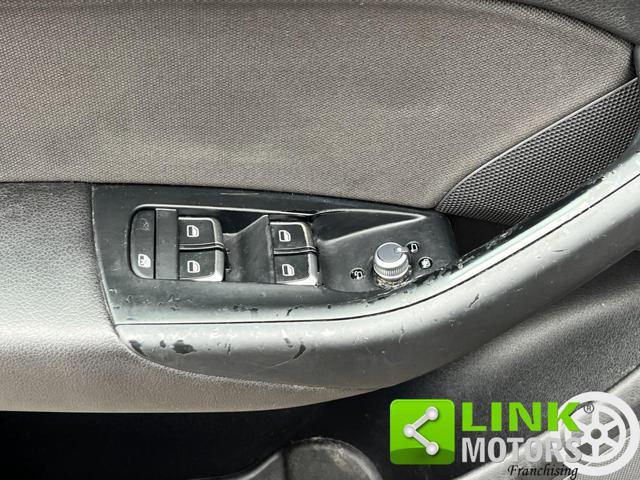 AUDI Q3 2.0 TDI 140 CV quattro S tronic S Line Edition