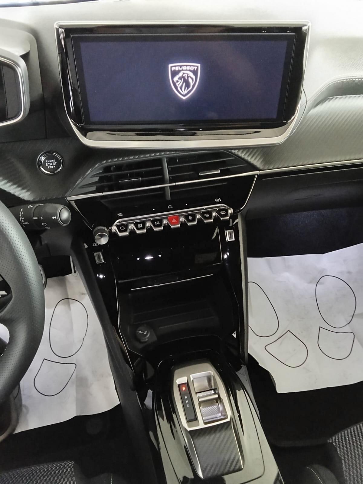 Peugeot 2008 Hybrid 145 e-DCS6 GT