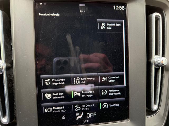 VOLVO XC40 IN PROMO!!!!!!!!BENZINA Geartronic Momentum Core
