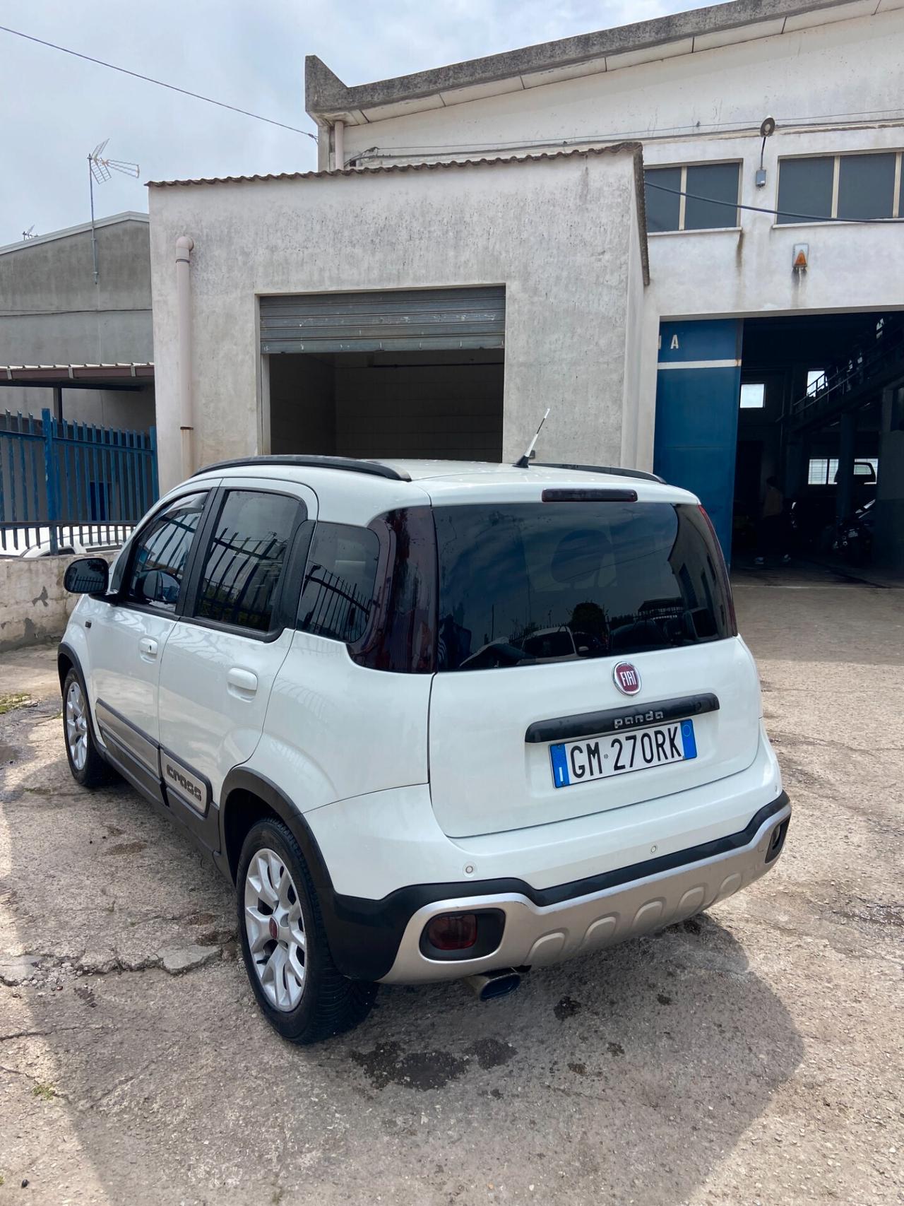 Fiat Panda 1.3 MJT allestimento CROSS 2016 141.000 km