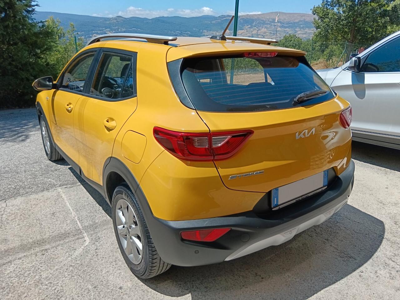 Kia Stonic 1.2 DPI 84CV RETROCAMERA CARPLAY