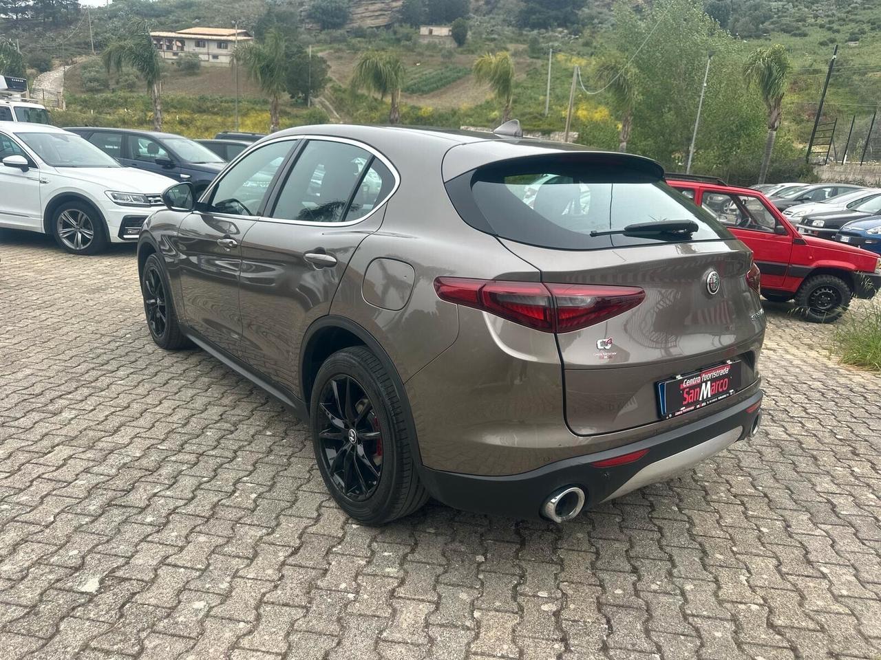 Alfa Romeo Stelvio 2.2 Turbodiesel 210 CV AT8 Q4 Executive