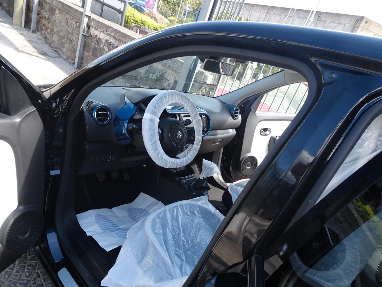 RENAULT TWINGO SCE 75 CV Signature