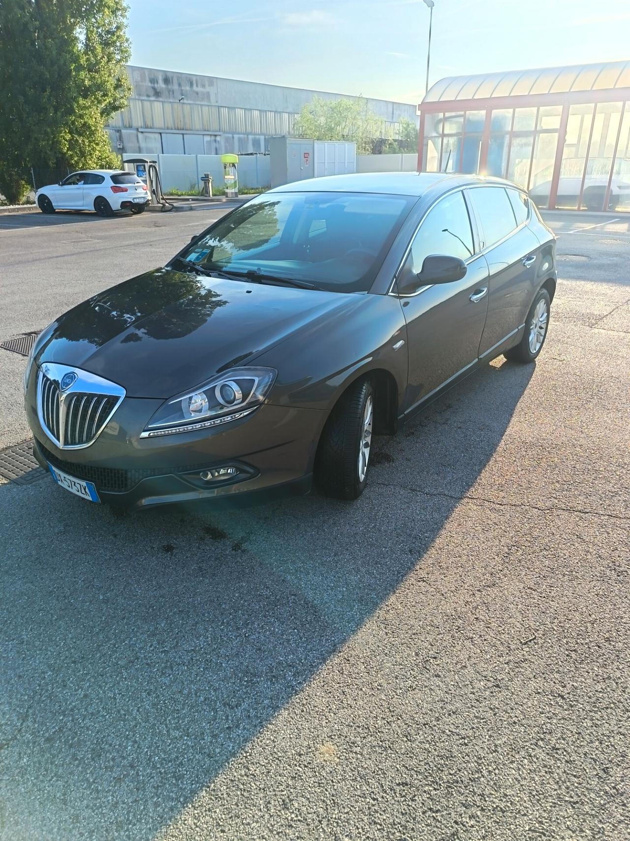 Lancia Delta 1.4 T-Jet 150 CV Argento