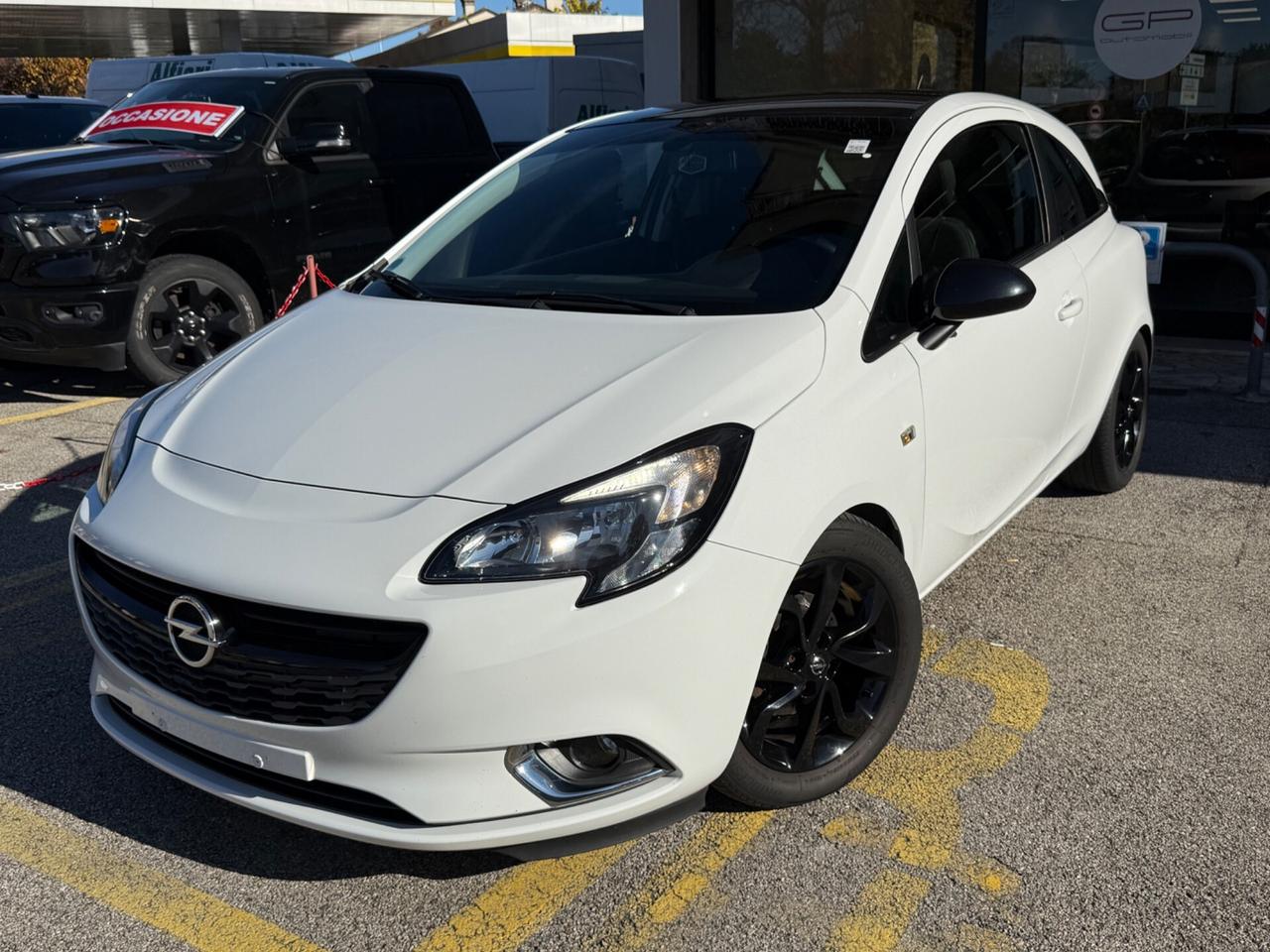 Opel Corsa 1.4 90CV Black&white Neopatentati