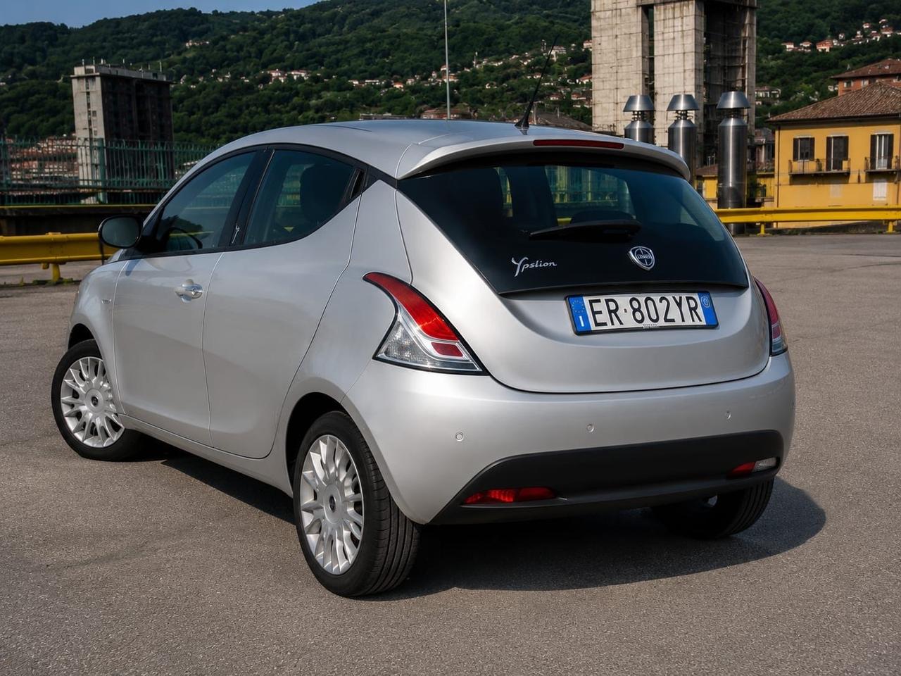 Lancia Ypsilon 1.2 69 CV 5 porte Platinum - Unico Proprietario-