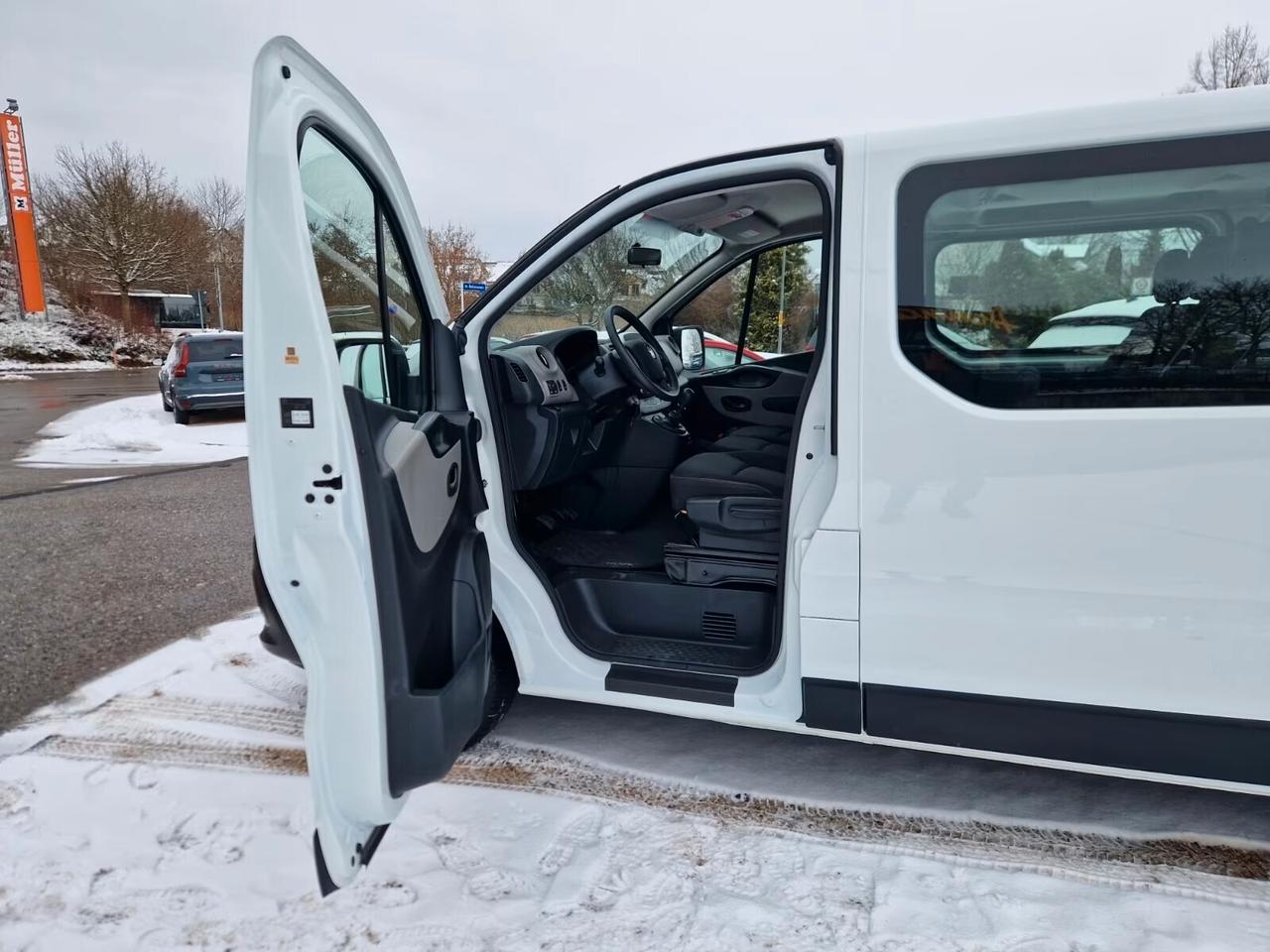Renault Trafic T29 Combi L2H1 9 posti/navigatore/aria