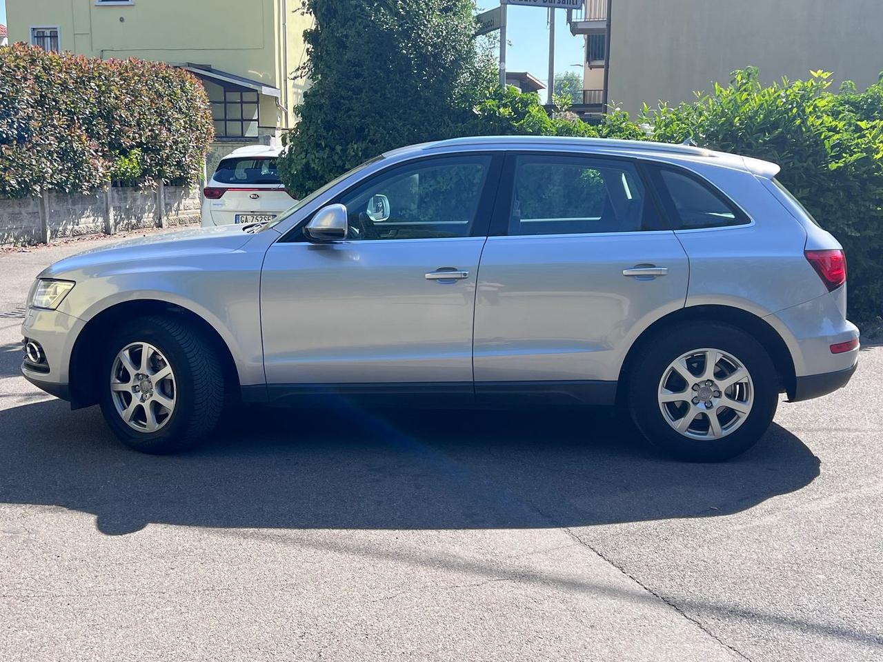 Audi Q5 2.0 TDI Advanced #10692