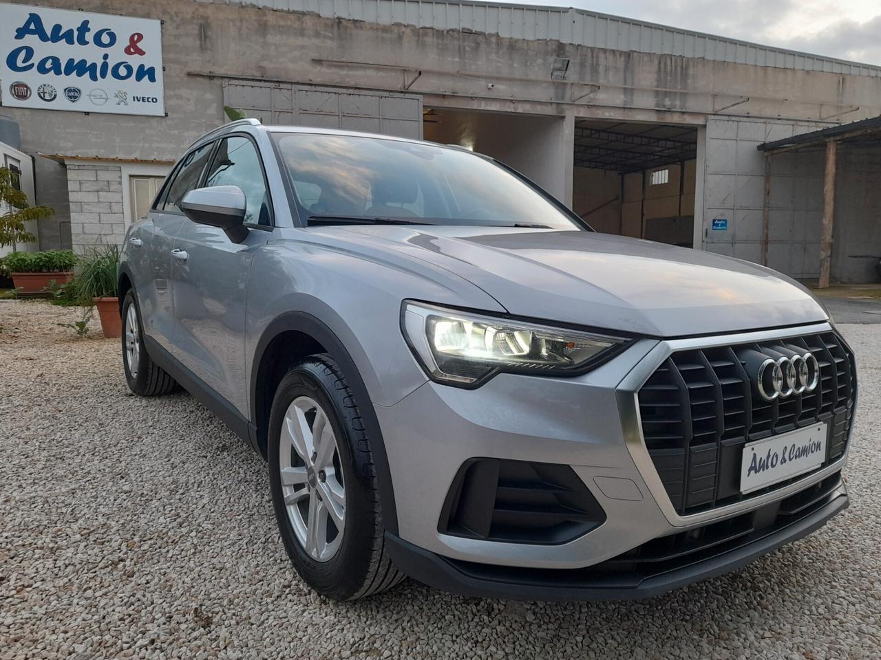 Audi Q3 35 TDI S tronic Business Advanced