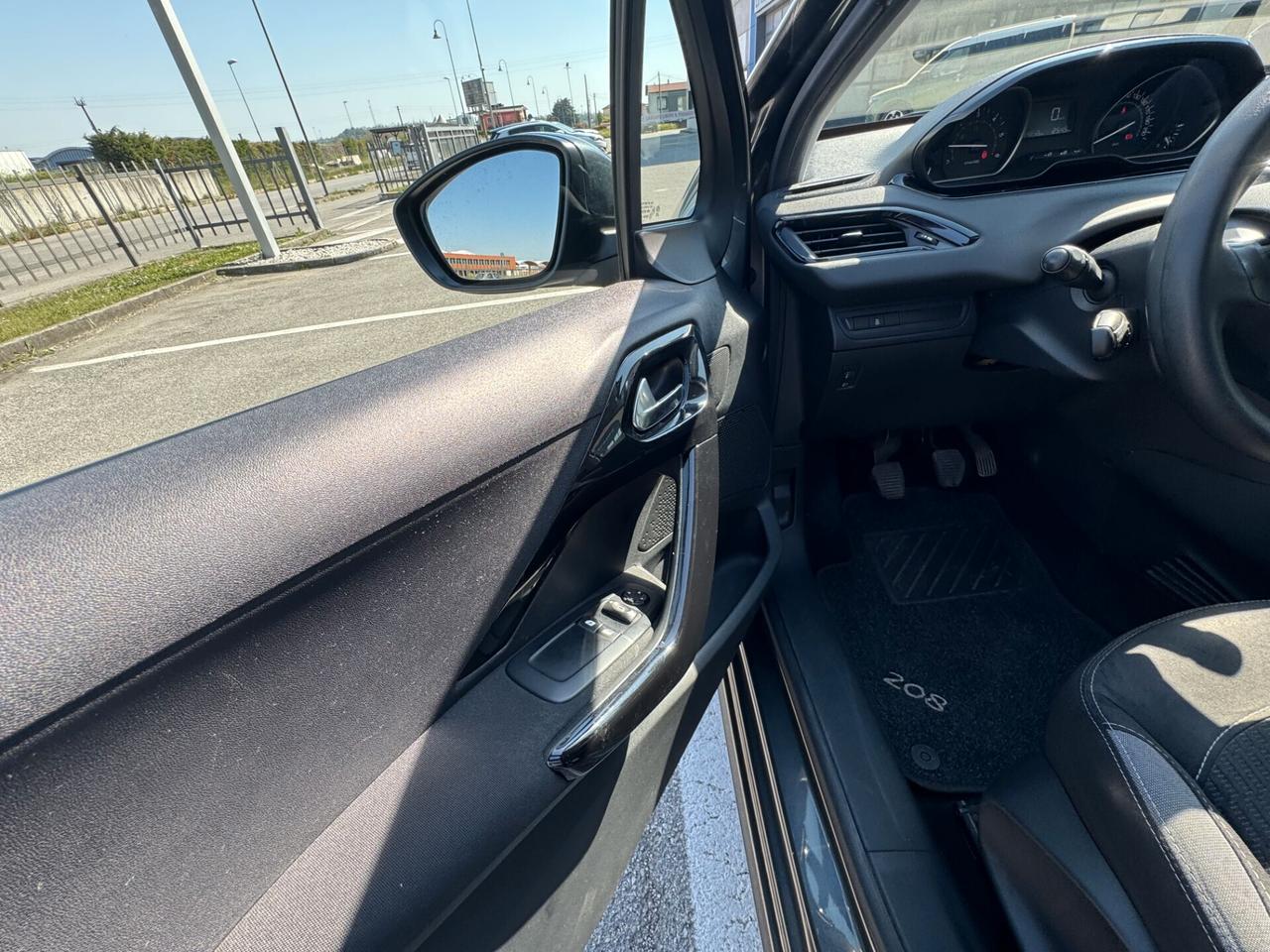 Peugeot 208 Active 1.4 HDI 68CV 5 porte