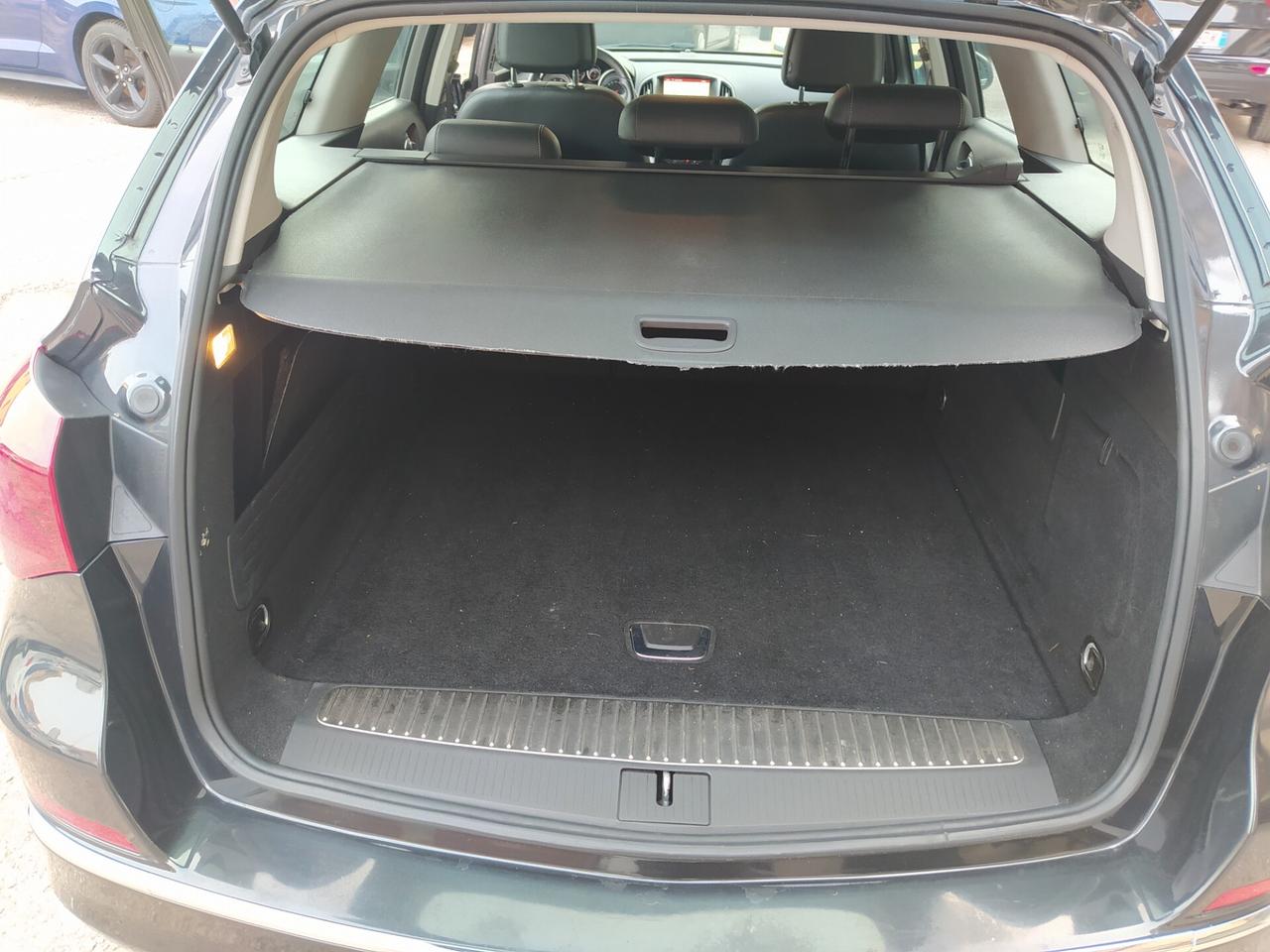 Opel Astra 1.6 CDTI EcoFLEX S&S Sports Tourer Cosmo Neopatentati