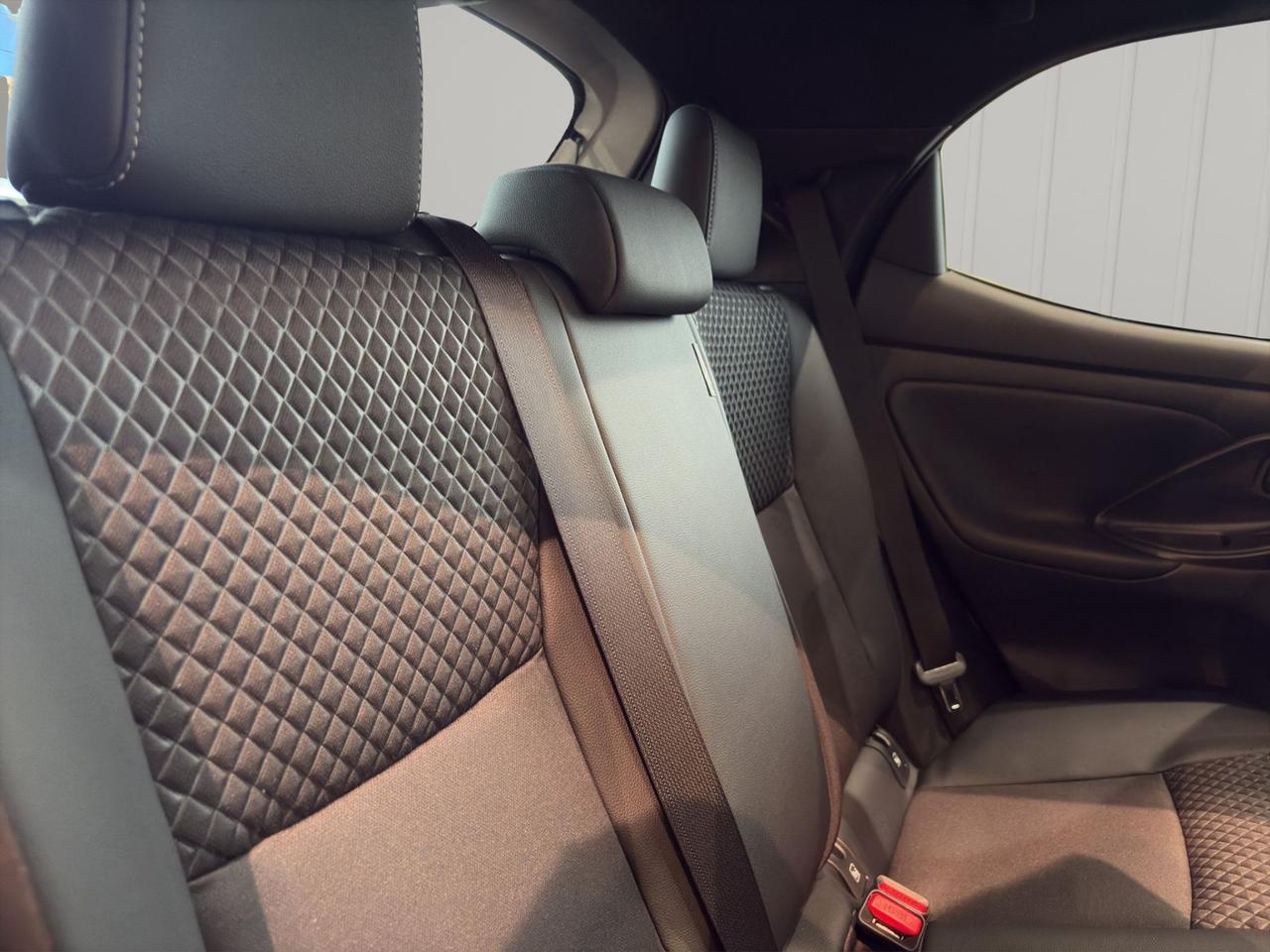 Toyota Yaris 1.5h 130 Premium