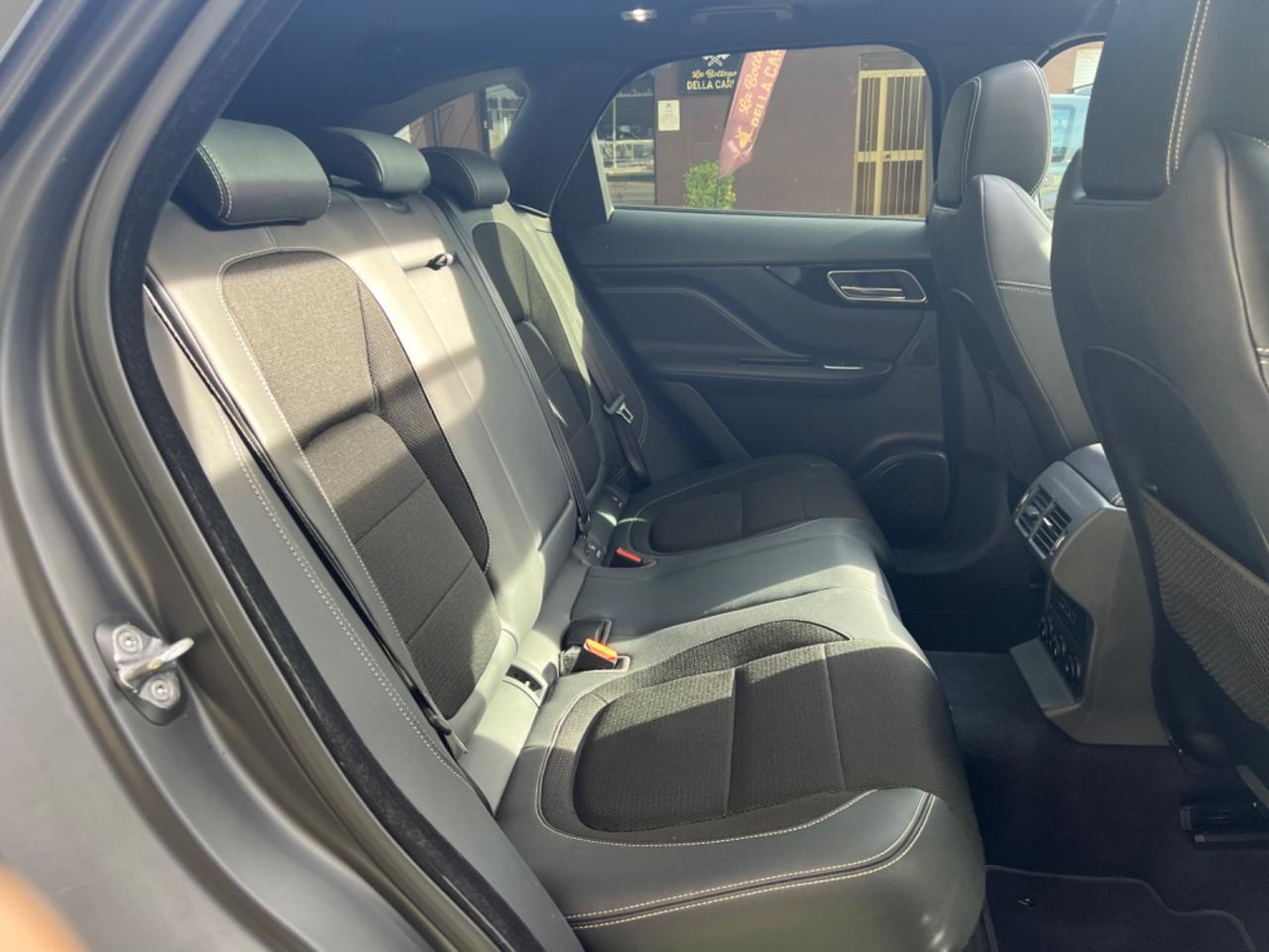 Jaguar F-Pace 2.0 D 240 CV AWD aut. R-Sport