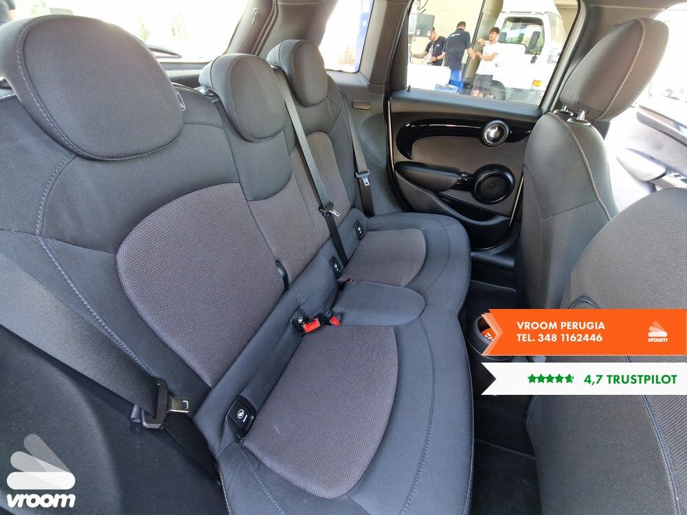 MINI Cooper D F55 1.5 Hype 5P 2017 NEOPATENTATO