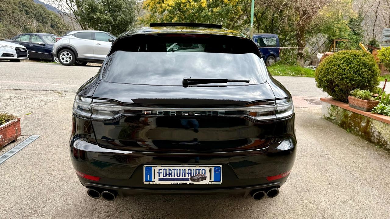 Porsche Macan 2.0 245cv. IPER FULL