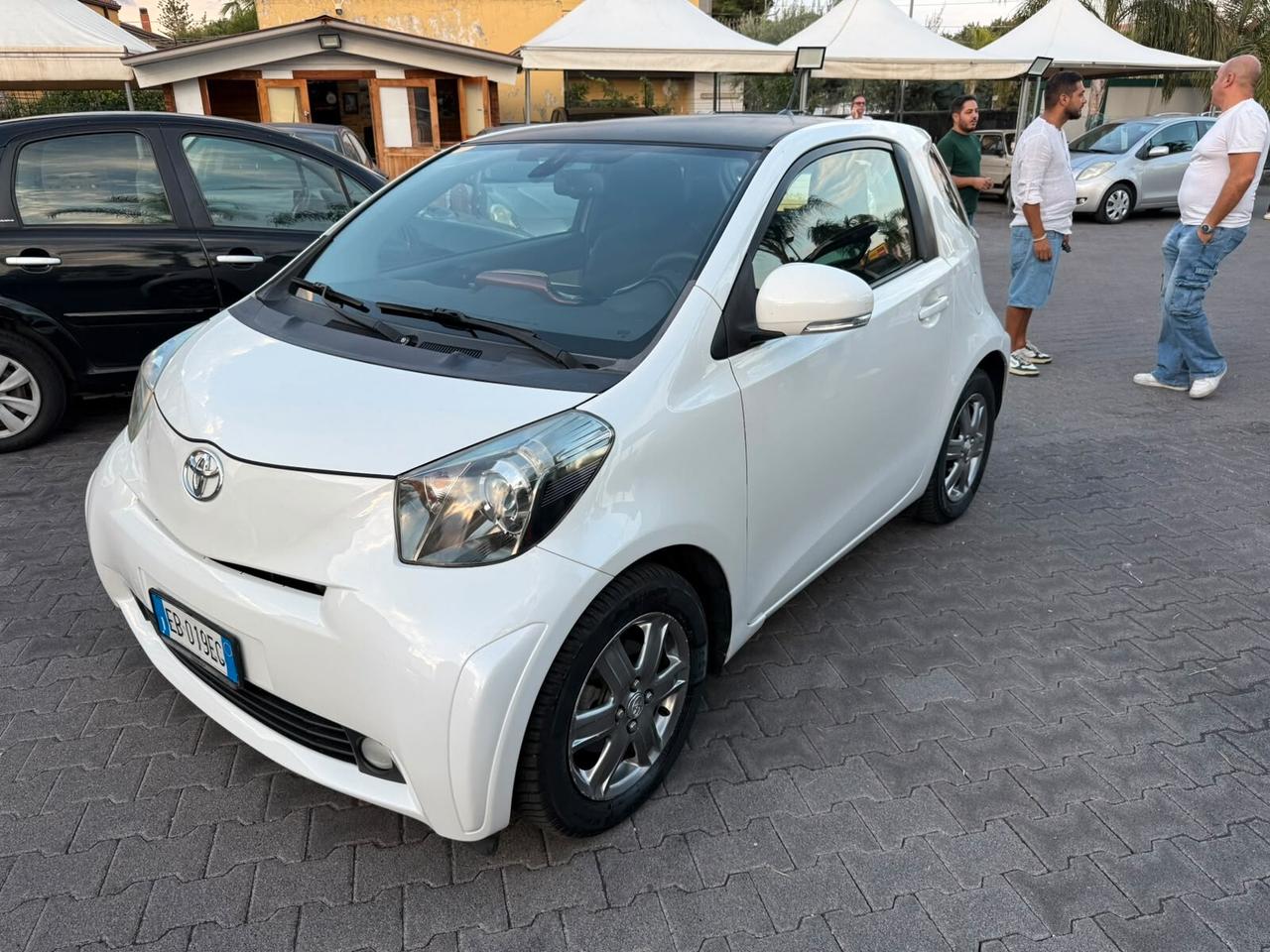 Toyota iQ High Collection Multidrive - 2011