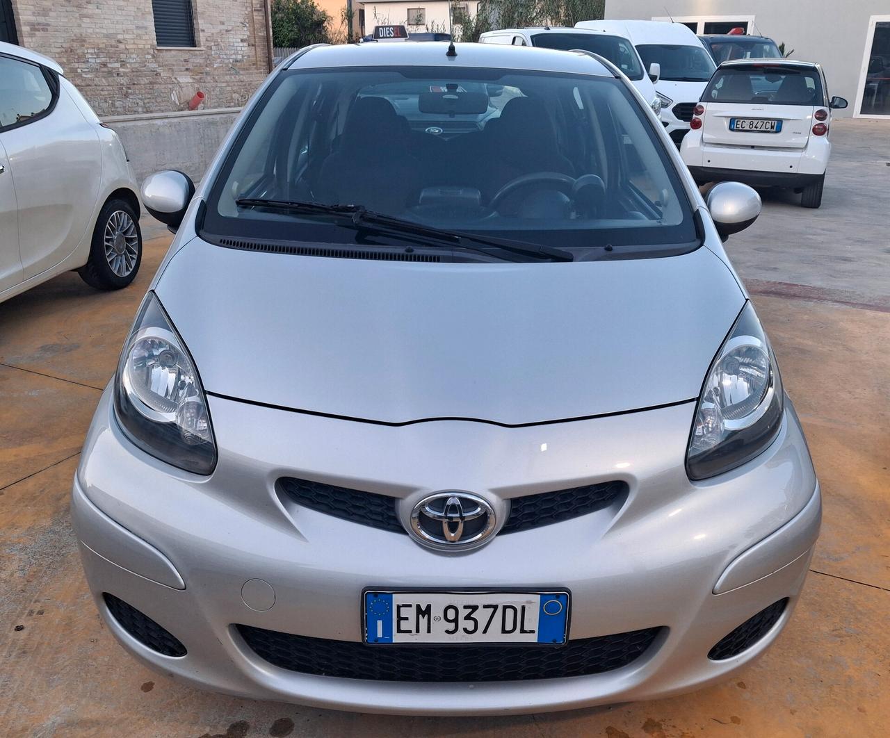 Toyota Aygo 1.0 12V VVT-i 5 porte