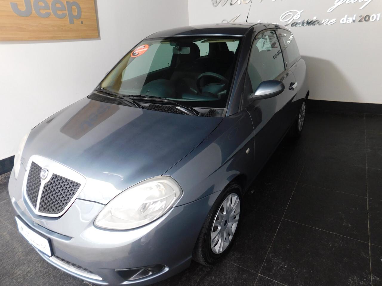 Lancia Ypsilon 1.2 Argento