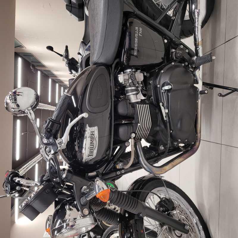 Triumph Bonneville T100 - 2010