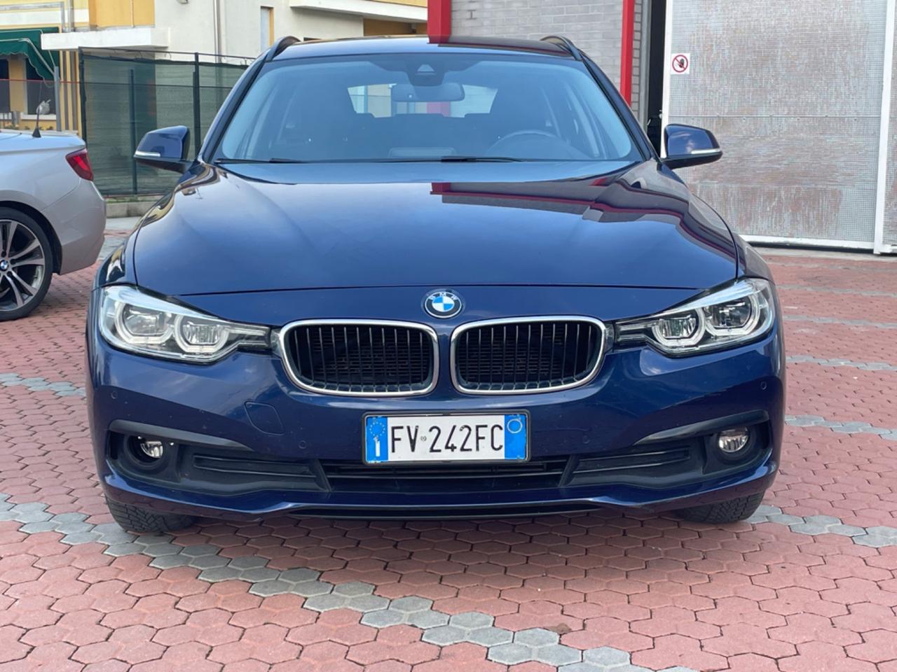 Bmw 318 318d Touring Business Advantage aut.