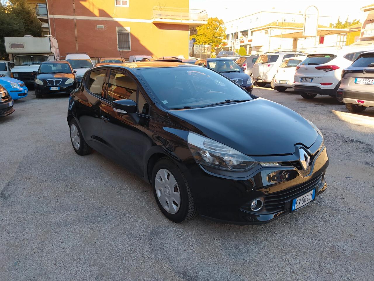 Renault Clio 1.2 75CV GPL 5 porte Live Neopatentati