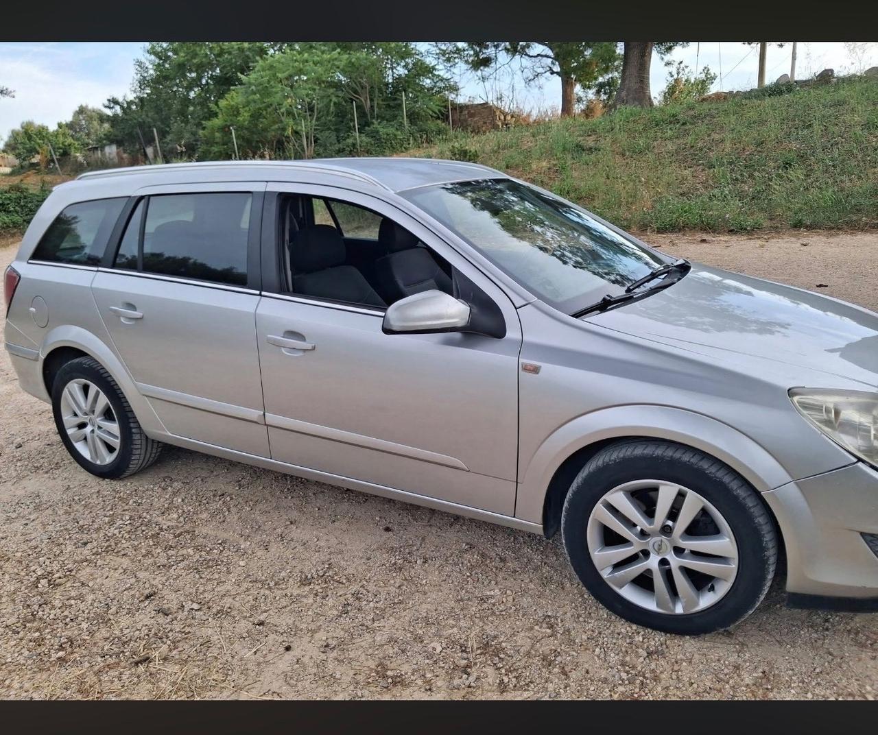 Opel Astra 1.7 CDTI 101CV Station Wagon Club