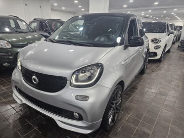 NUOVA SMART FORFOUR BRABUS STYLE EXCLUSIVE EDITION 0.9 BENZ 90CV TWINAMIC