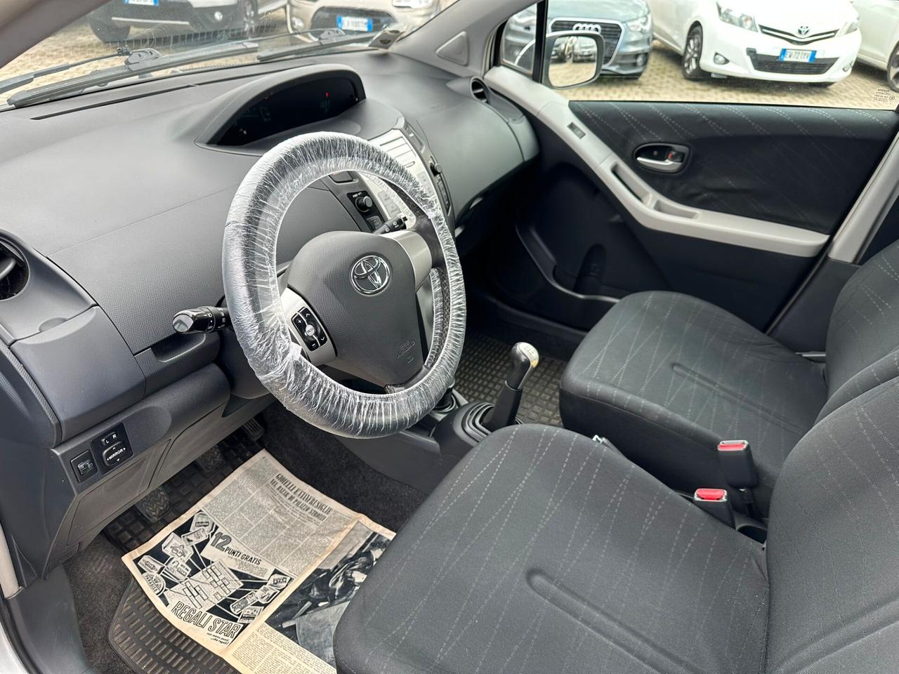 Toyota Yaris 1.3 5 porte Navi