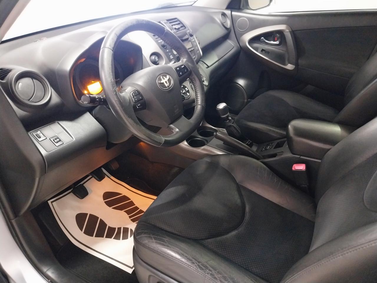 Toyota RAV 4 RAV4 2.2 D-4D 150 CV DPF Exclusive