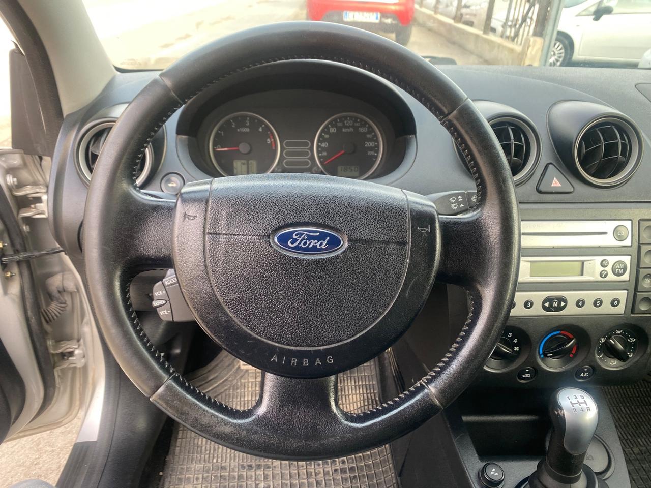 Ford Fiesta 1.4 TDCi 5p. UNICO PROPRIETARIO