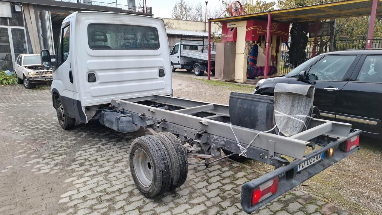 IVECO DAILY 35 C 15 A TELAIO